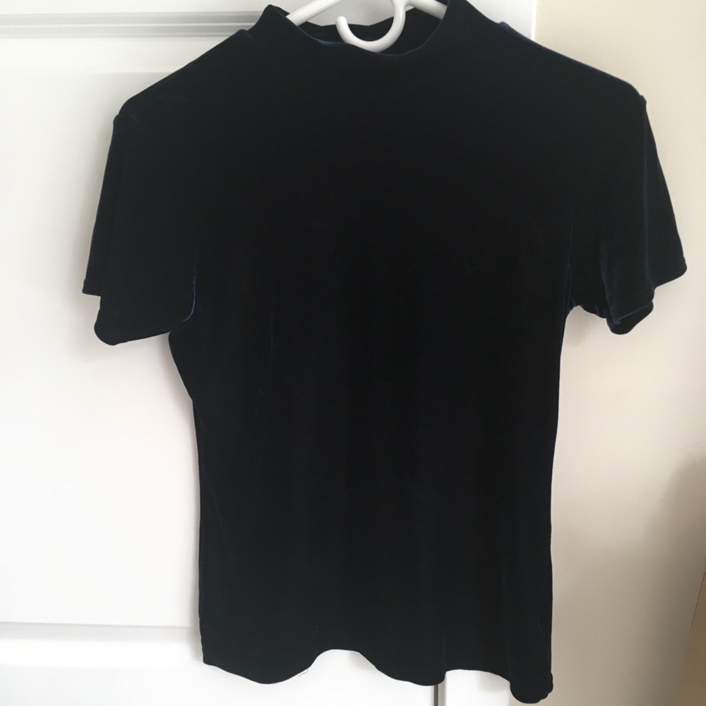 Kathy Ireland Velvet Like Top